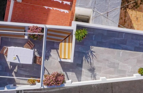 Conil de la Frontera City Center Cabaña | Casa en Conil pueblo con azotea y amplias vistas al mar