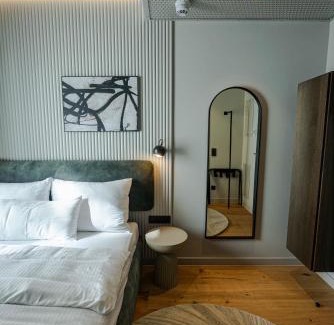 Ludwigsvorstadt Hotel | Conlon House Lower East Side