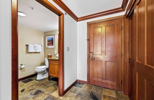 Olympic Valley Hotel | Conrad’s Mountain Retreat 2