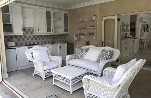 Alphen Cabina | Constantia Valley Lodge
