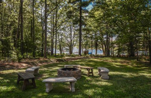 Waterfront Greens Casa | Constantly Cozy