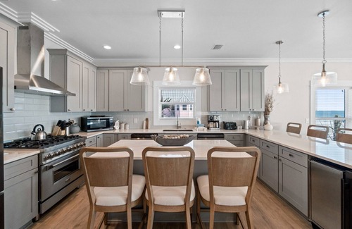 Mexico Beach Casa | Constellation: Stunning 6 Bedroom New Build- Priv. Pool, Pet Friendly Sleeps 24!