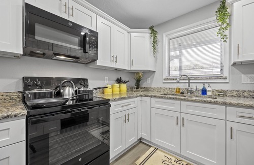 Cedar Hills Casa | Construction Workers Welcomed | NAS | I-295 Access