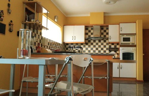 Ponta Delgada Casa | Residencia del Cónsul. Excelente ubicacion. Céntrico pero apartado. Moderno y moderno