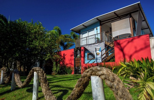 Manguinhos Casa | Contêiner 10 Hospedagem