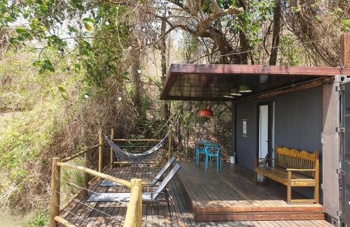 Brotas Chalet De Esquí | Container Beija-Flor com SPA e Cachoeira