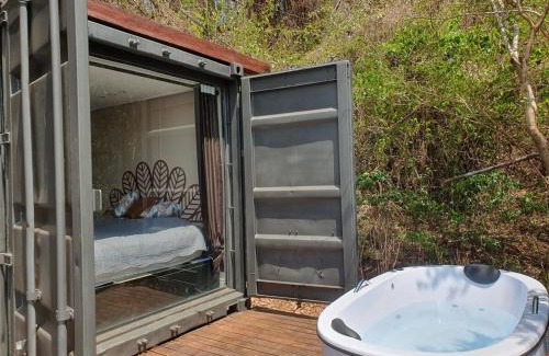 Brotas Chalet De Esquí | Container Beija-Flor com SPA e Cachoeira