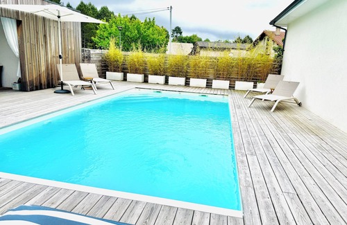 Saint-Julien-en-Born Casa | Contemporary Villa, Terrace and Pool House