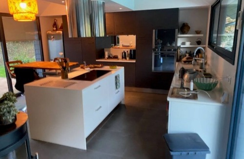 Jurancon Casa | Contemporaine sur les Côteaux de Jurançon au Coeur de la Nature