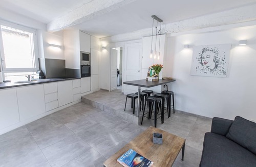 Cannes City Centre Apartamento | 2 PIECES BALCON 4 PERS PALAIS FESTIVALS CANNES 1MN