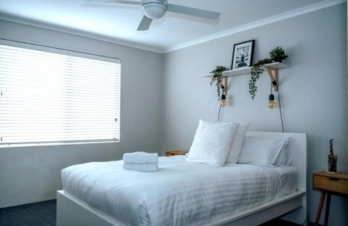 Kingston Apartamento | Contemporary 2BR apartment near Kingston - Hosted by Canstay