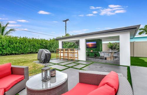 Lake Ridge Casa | Contemporary 3BR 3 BA Duplex, Amazing Outdoor Area