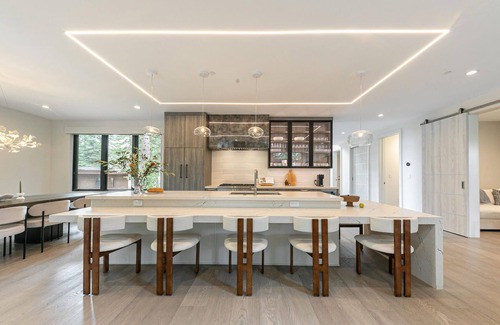 Ponderosa Palisades Casa | Contemporary-5 bed-6.5 bath Mountain Retreat-Hot tub-Sauna