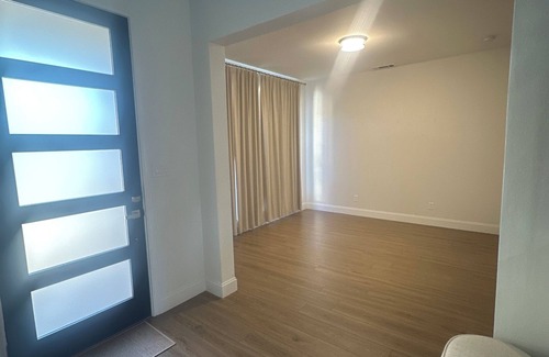 Frisco Casa | Contemporary 5-bedroom house with beautiful pool in Frisco by the Star