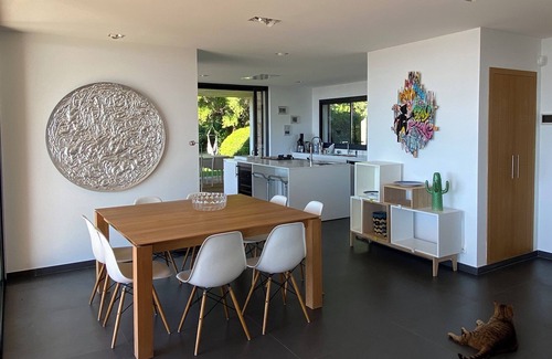 Pinarellu Villa | Contemporary 5-bedroom villa with magnificent sea view of the Genoese tower.