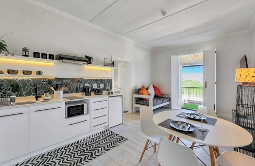 Observatory Apartamento | Contemporary and Stylish Apartment in Observatory