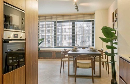 South Antwerp Apartamento | Contemporary Antwerp Comfort: Stylish 2-BR