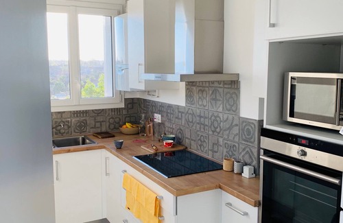 Toulouse South-East Apartamento | Apartamento contemporáneo al borde del Canal du Midi.