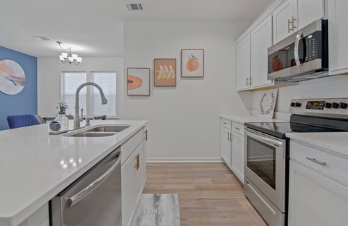 Highlands - Perkins Condominio | Contemporary, centrally located townhome near LSU!