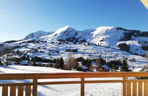 Les Mosses Chalet De Esquí | Contemporary chalet, panoramic view