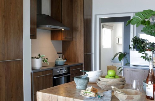 Clifton Apartamento | Contemporary Clifton Apartment - Number 5104