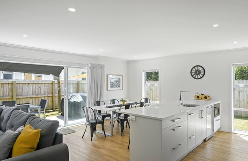 Masterton Casa | Contemporary Comfort – Masterton Holiday Home