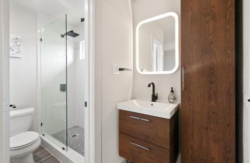 St. Edwards Apartamento | Contemporary Couples Getaway Near Austin Favorites - Loft 21