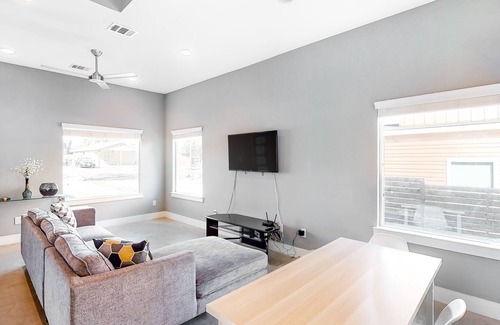 St. John - Coronado Hills Casa | Contemporary, Dog-Friendly Getaway w/ Free WiFi, Central A/C, & a Washer/Dryer