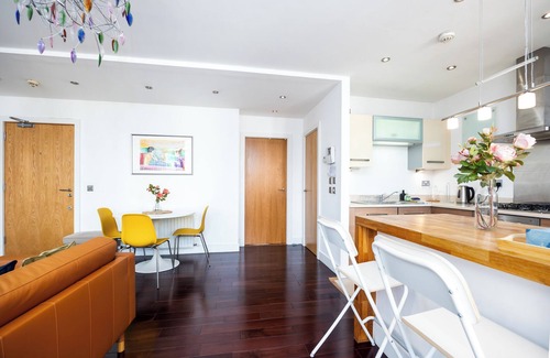 Kilmainham Apartamento | Contemporary Dublin Apt | Balcony & Stunning Views