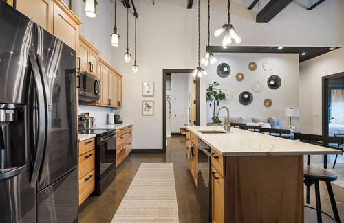 Spearfish Apartamento | Contemporary family friendly downtown loft