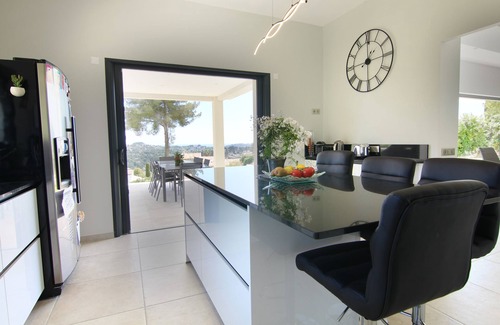 La Colle-sur-Loup Casa | Villa sublime en las colinas, vista al mar, piscina