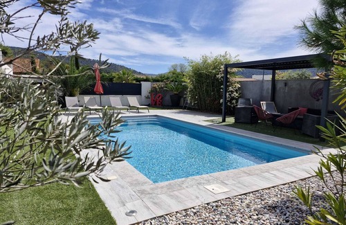 Gemenos Casa | Contemporary house for summer vacations in Gémenos 150m² with swimming pool