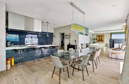 Aran Villa | Contemporary Luxury Villa in Grandvaux