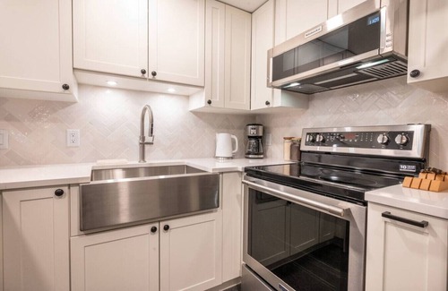 Upper Village Apartamento | Contemporary Renovation - Ski in Ski Out