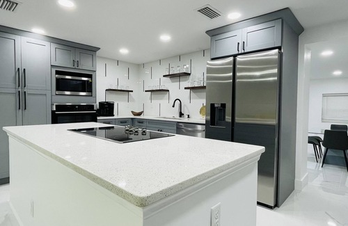 Temple Crest Casa | Contemporary Retreat In Tampa.