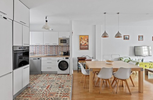 San Felipe Neri Apartamento | UrbanChic Moderno Amplio Histórico Málaga 3 dormitorios cerca de la casa de Picasso