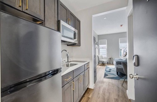 Middletown Apartamento | Contemporary Studio for Work and Play