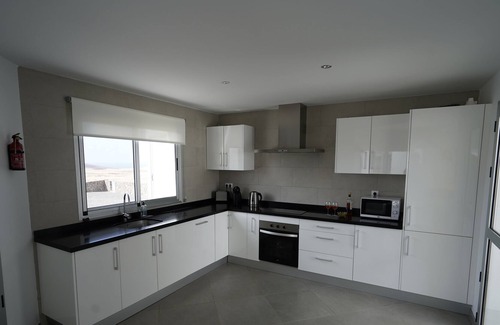 Tindaya Casa | Contemporary style villa with heated pool