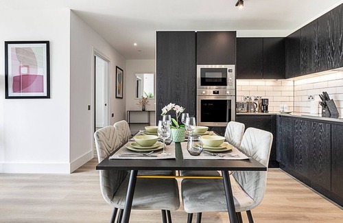 College Park and Old Oak Apartamento | Contemporary Two Bedroom Apartment