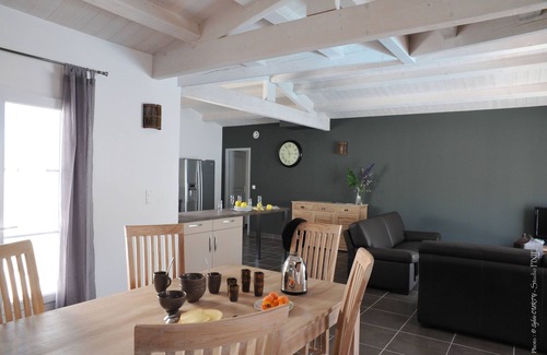 La Flotte Casa | VILLA CONTEMPORÁNEA CON PISCINA CLIMATIZADA INDIVIDUAL, WIFI