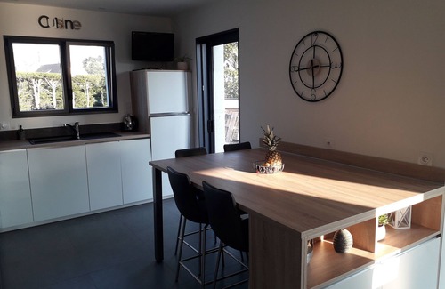 Vannes Casa | Contemporary villa with heated pool