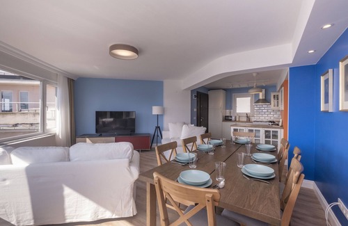 Kabatas Condominio | Contemporary Waterfront Apt. with a Stunning View