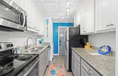 Panama City Beach Condominio | Continental by Book That Condo