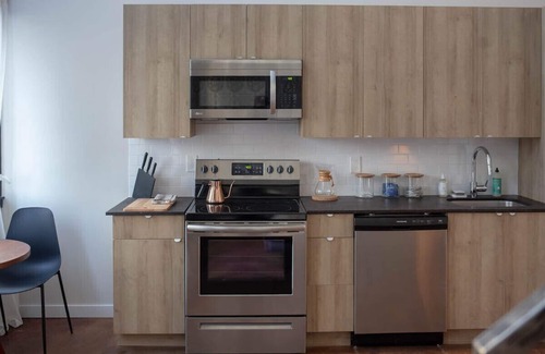 Center City Apartamento | Centro de la ciudad Vistas Loft de 2 pisos - 2 cuadras al Centro de Convenciones, Broad st.