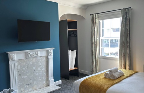 Hull Hotel | continental hotel
