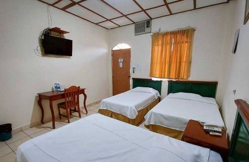 San Miguel Hotel | Continental Plaza Hotel
