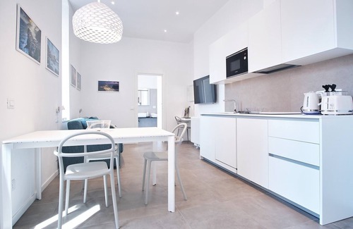 La Spezia Apartamento | Contra house, 2 minutes from the station and city center.
