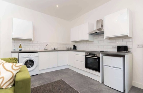 Redcar Apartamento | Contractor Base | 8 Beds | 2 Bath | Fast WiFi