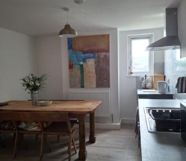 Fenny Stratford Casa | Contractors, event visitors, & tourists Bletchley