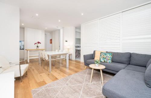 Carnegie Casa | Convenience and Comfort in Carnegie